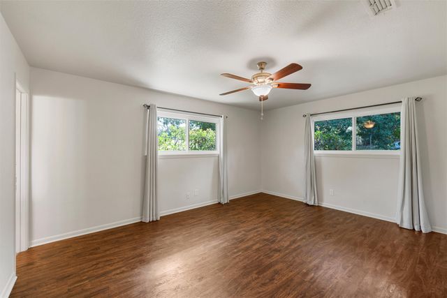 4407 Shady Glen Drive, Waco, TX 76708