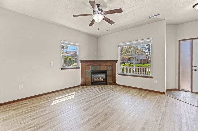 1538 Burr Drive, North Liberty, IA 52317
