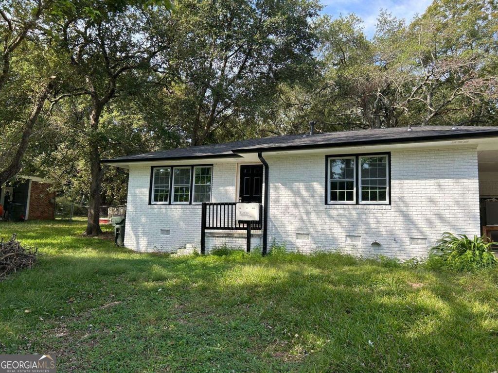 8184 Laurel Drive SW, Covington, GA 30014