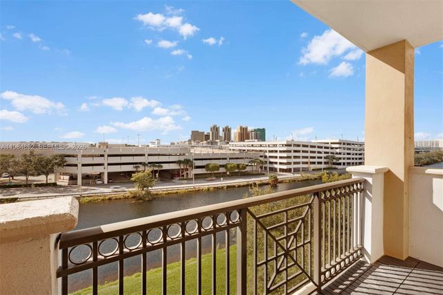 8390 SW 72nd Avenue 412, Miami, FL 33143