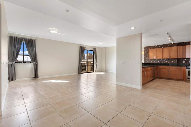 8390 SW 72nd Avenue 412, Miami, FL 33143