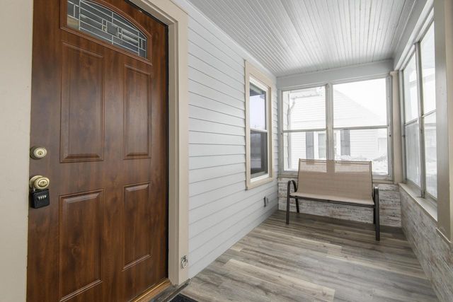 912 Blackstone AVENUE, Waukesha, WI 53186