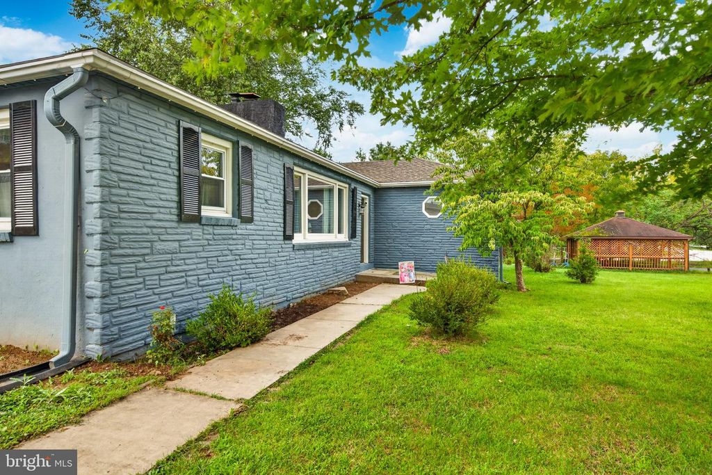 1364 TOWNSHIP LINE RD, PHOENIXVILLE, PA 19460 — photo 4