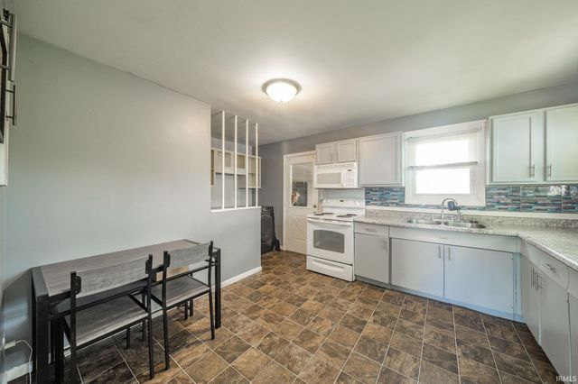 3505 S Ebright Street, Muncie, IN 47302