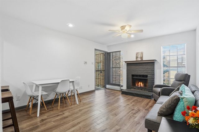 9520 Royal Lane 207, Dallas, TX 75243