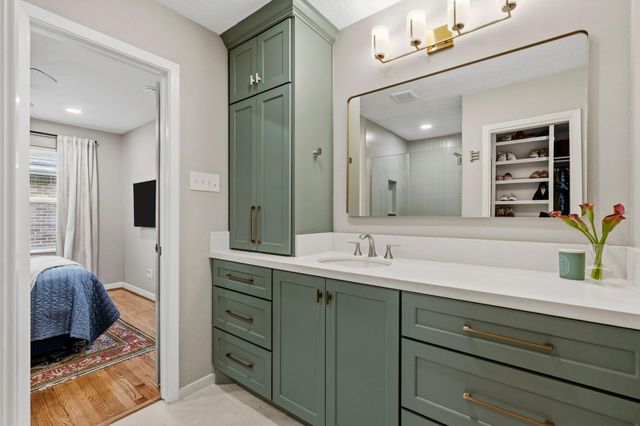 4410 Viking Drive, Houston, TX 77092