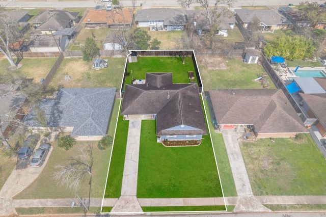 4410 Viking Drive, Houston, TX 77092