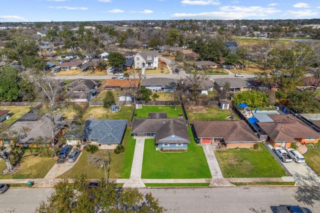 4410 Viking Drive, Houston, TX 77092