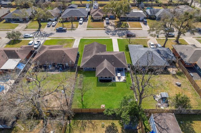 4410 Viking Drive, Houston, TX 77092