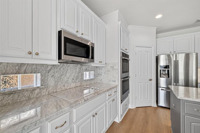 313 Shore Breeze Lane, League City, TX 77573