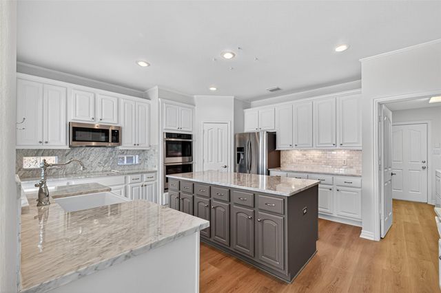 313 Shore Breeze Lane, League City, TX 77573