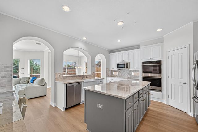 313 Shore Breeze Lane, League City, TX 77573