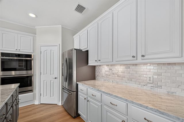 313 Shore Breeze Lane, League City, TX 77573