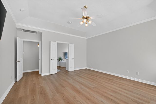 313 Shore Breeze Lane, League City, TX 77573