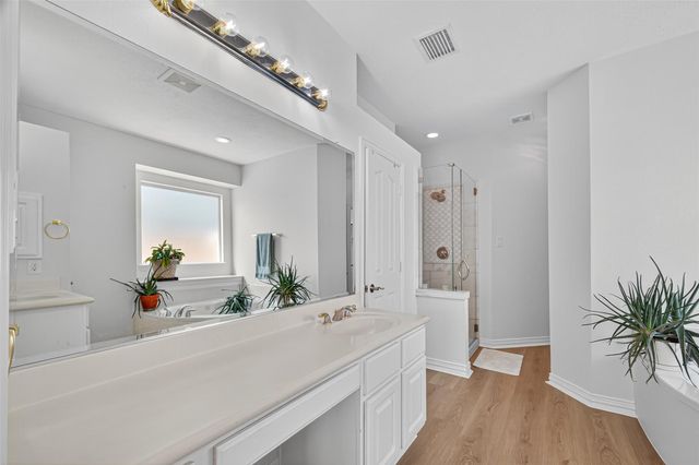 313 Shore Breeze Lane, League City, TX 77573