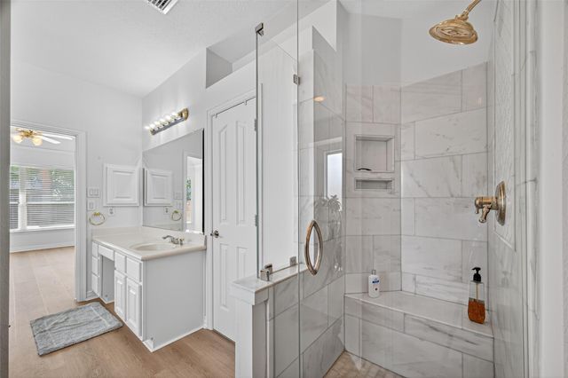 313 Shore Breeze Lane, League City, TX 77573