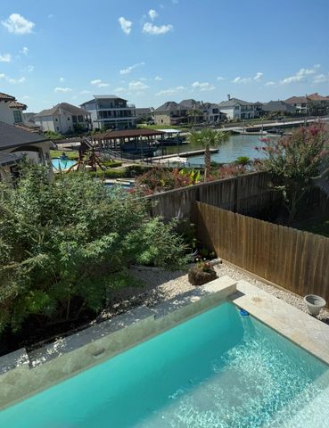 313 Shore Breeze Lane, League City, TX 77573