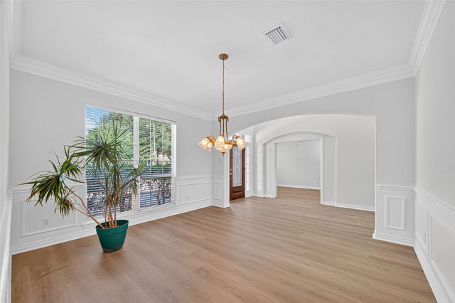 313 Shore Breeze Lane, League City, TX 77573