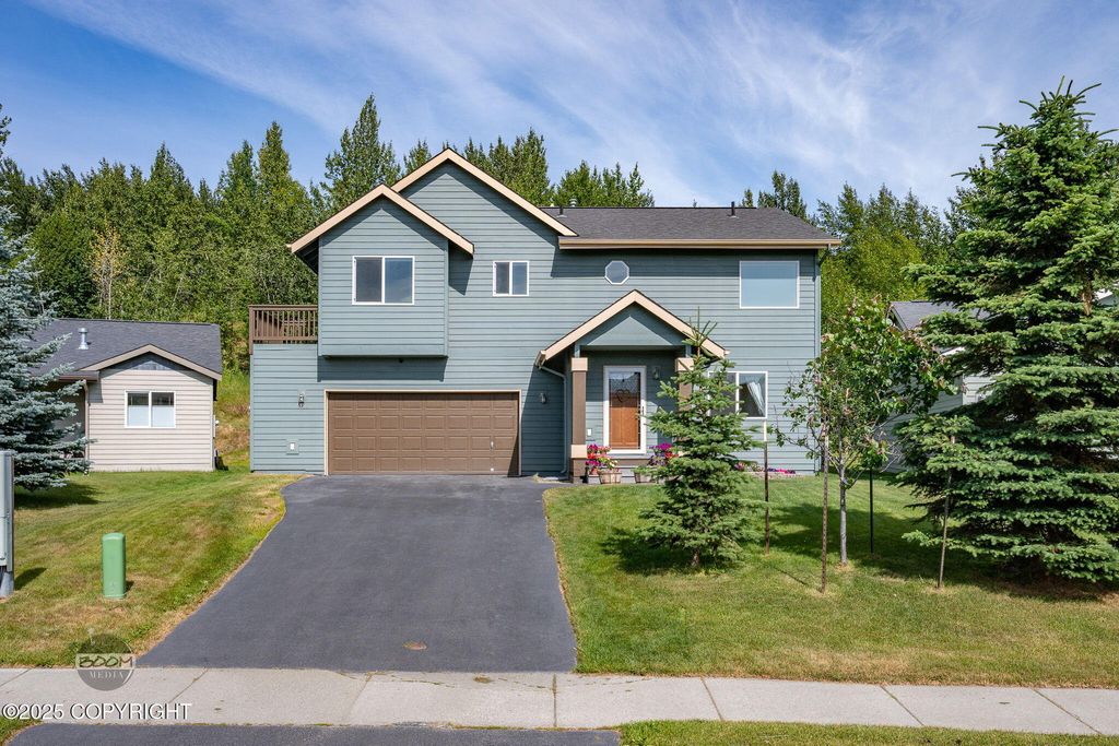 5785 Big Bend Loop, Anchorage, AK 99502