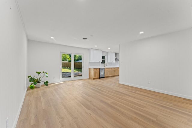 7519 Jason Street, Houston, TX 77074