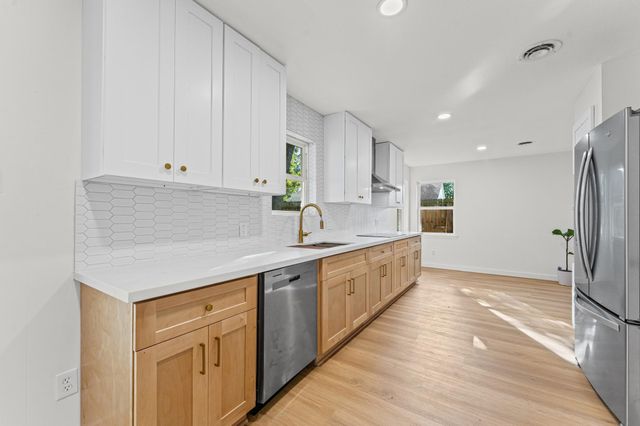 7519 Jason Street, Houston, TX 77074