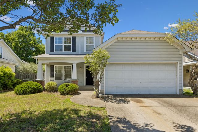 2005 Remington Park Rd, Hermitage, TN 37076