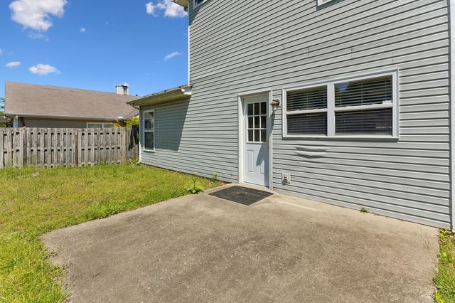 2005 Remington Park Rd, Hermitage, TN 37076
