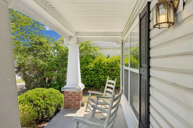 2005 Remington Park Rd, Hermitage, TN 37076