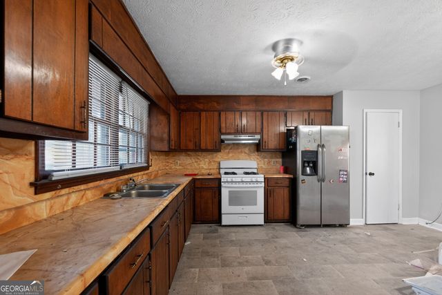 2653 Lester Street, Atlanta, GA 30344