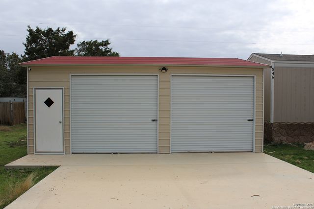 846 Inglewood Dr, Canyon Lake, TX 78133