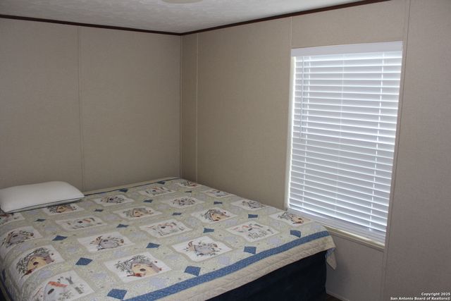 846 Inglewood Dr, Canyon Lake, TX 78133