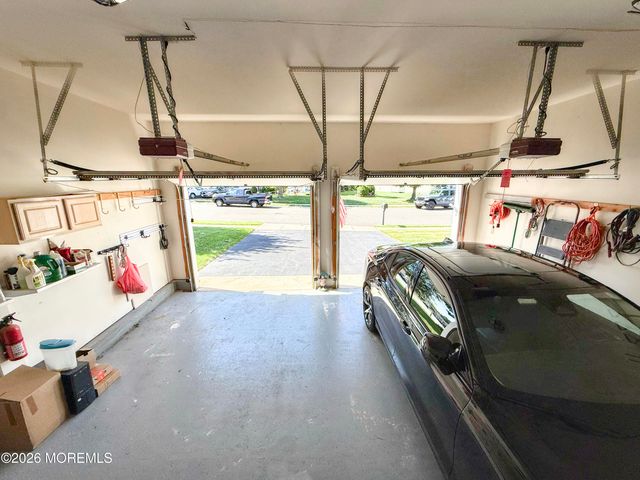 29 Valley Stream Place, Barnegat, NJ 08005