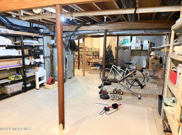 29 Valley Stream Place, Barnegat, NJ 08005