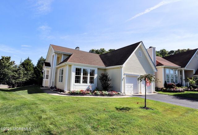 29 Valley Stream Place, Barnegat, NJ 08005