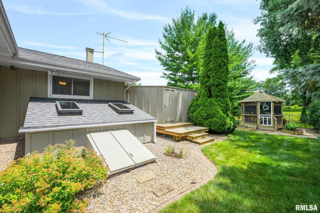 4612 W LYNNHURST Drive, Peoria, IL 61615