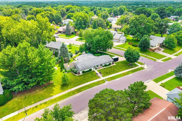4612 W LYNNHURST Drive, Peoria, IL 61615