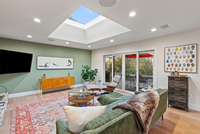 3302 Cherry Tree CIR, Austin, TX 78731