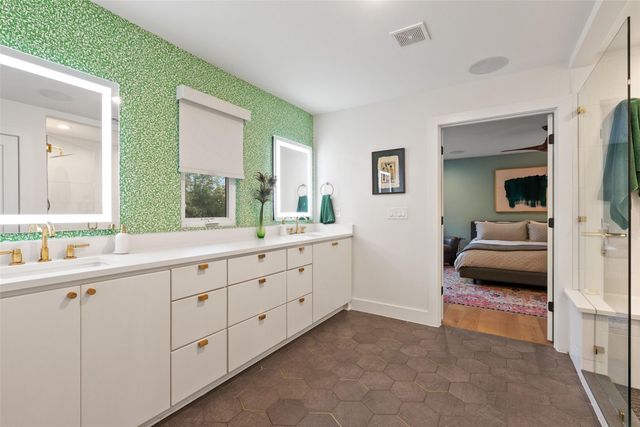 3302 Cherry Tree CIR, Austin, TX 78731