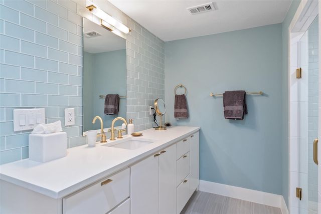 3302 Cherry Tree CIR, Austin, TX 78731