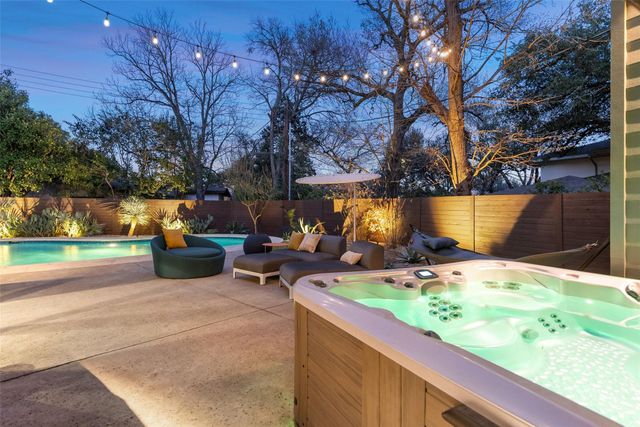 3302 Cherry Tree CIR, Austin, TX 78731