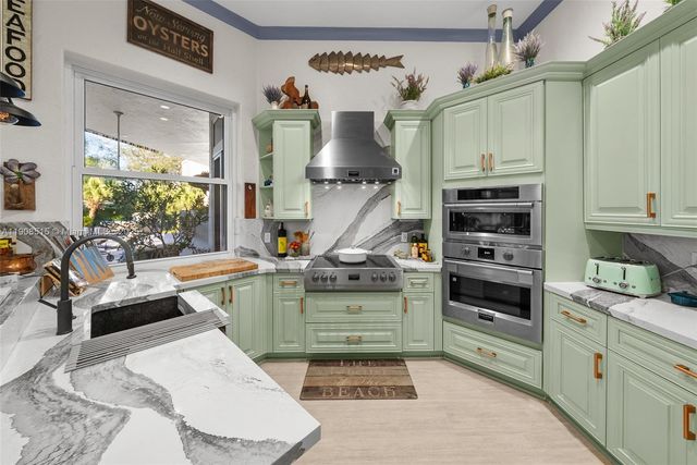 11135 SW 57th Ct, Cooper City, FL 33328