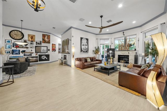 11135 SW 57th Ct, Cooper City, FL 33328