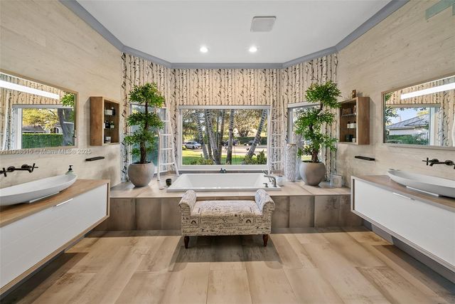 11135 SW 57th Ct, Cooper City, FL 33328