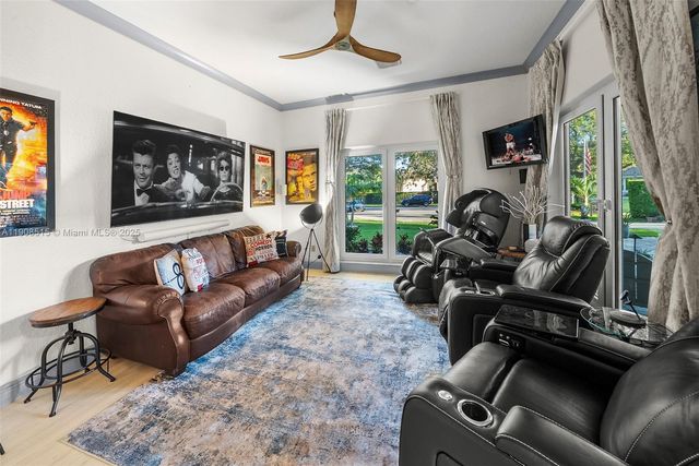 11135 SW 57th Ct, Cooper City, FL 33328