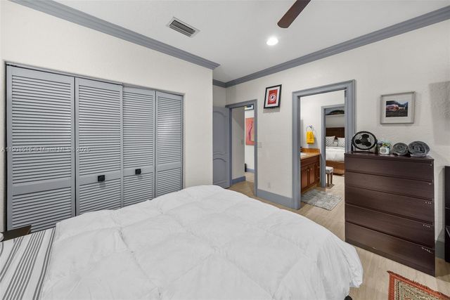 11135 SW 57th Ct, Cooper City, FL 33328