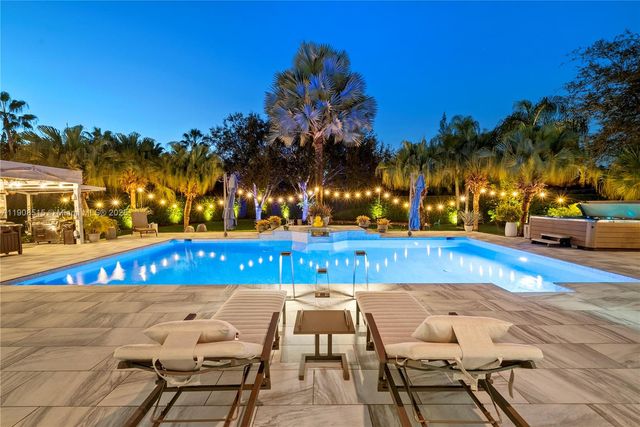 11135 SW 57th Ct, Cooper City, FL 33328