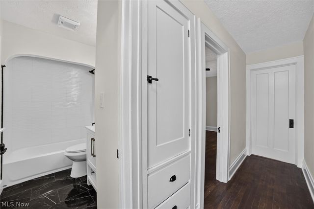 8408 Wesley Drive, Parma, OH 44129