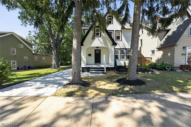 8408 Wesley Drive, Parma, OH 44129