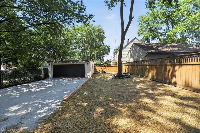 8408 Wesley Drive, Parma, OH 44129