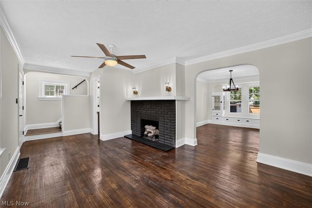 8408 Wesley Drive, Parma, OH 44129